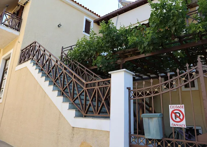 Thisoa Aegina Studio 2