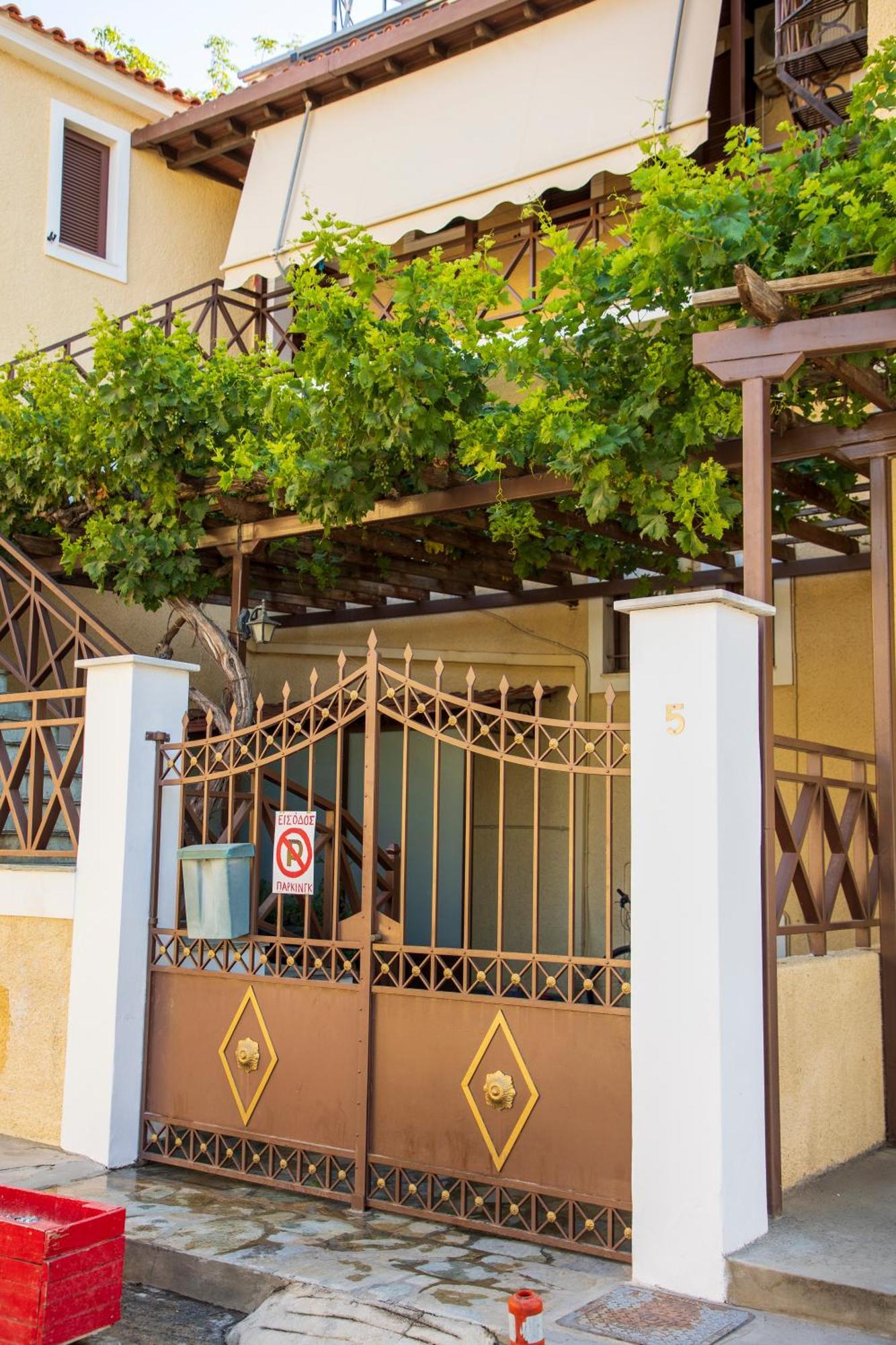 Apartment Thisoa 2 *